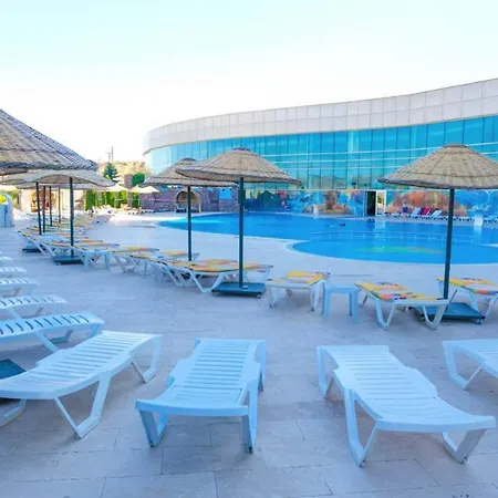BİG THERMAL Spa Resort 4* Kalankaldi